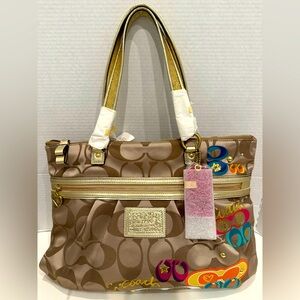 COACH DAISY POPPY TOTE NWT